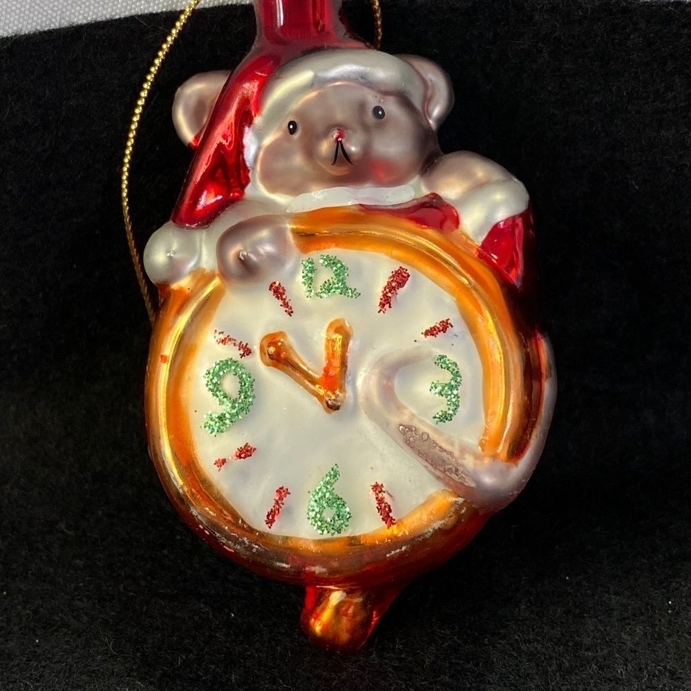 6for$20❤️ bundle item. Vintage Mouse-clock glass ornamentEUC vibrant colors